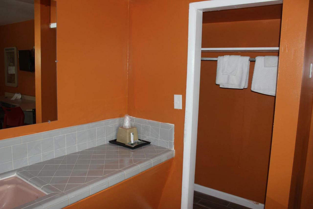 Budget Inn Pulaski ภายนอก รูปภาพ
